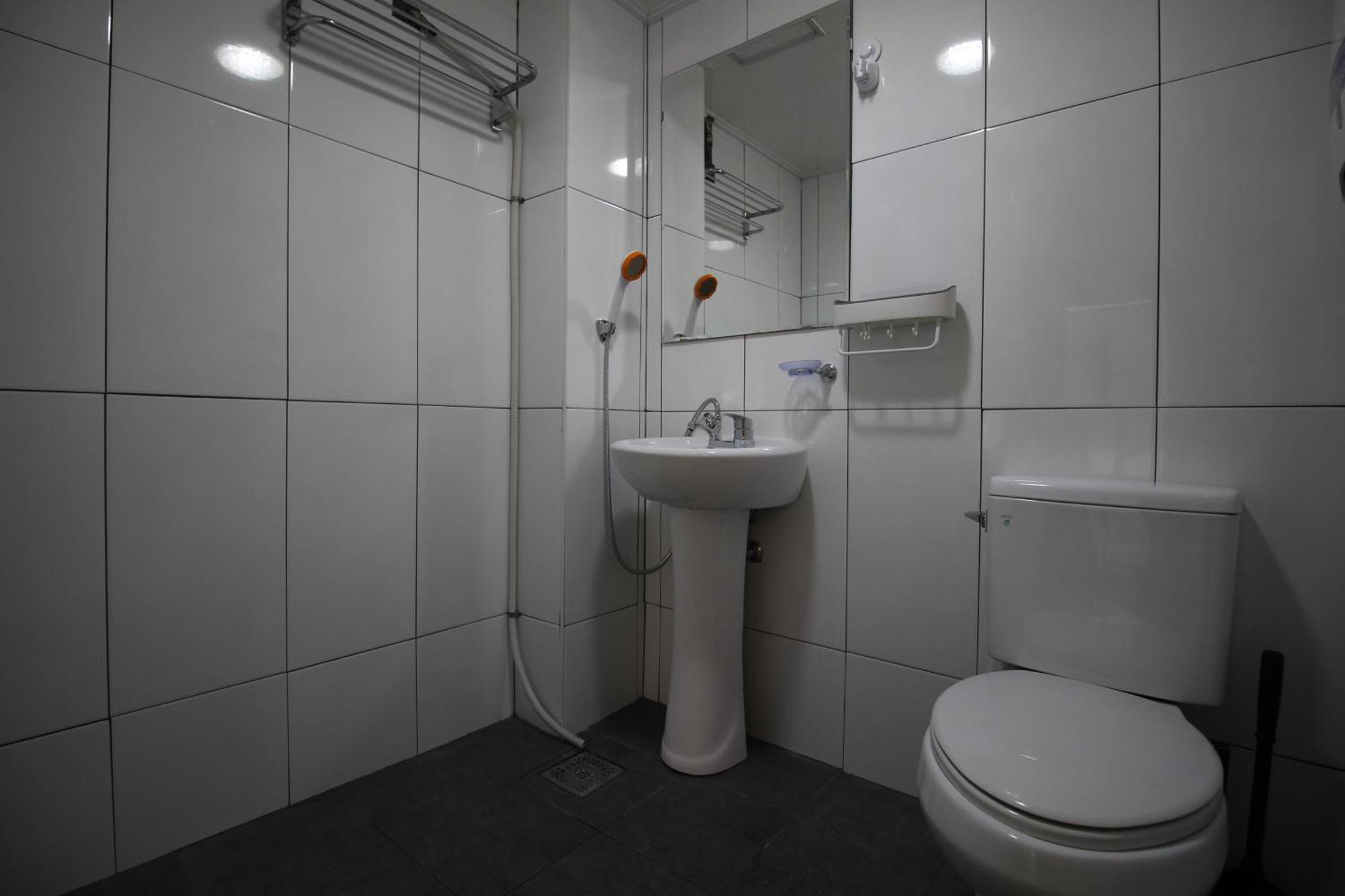 Bunk Guesthouse Hongdae Сеул Экстерьер фото
